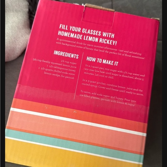 New In Box Set Of 2 Highball Glasses Lemon Theme - Picture 3 of 5